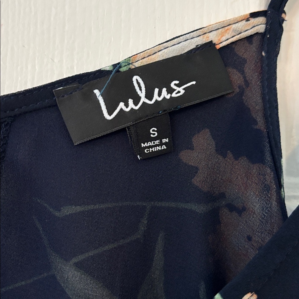 Lulu’s Feeling Freesia Navy Blue Floral Print Maxi Dress Size Small - Picture 3 of 9